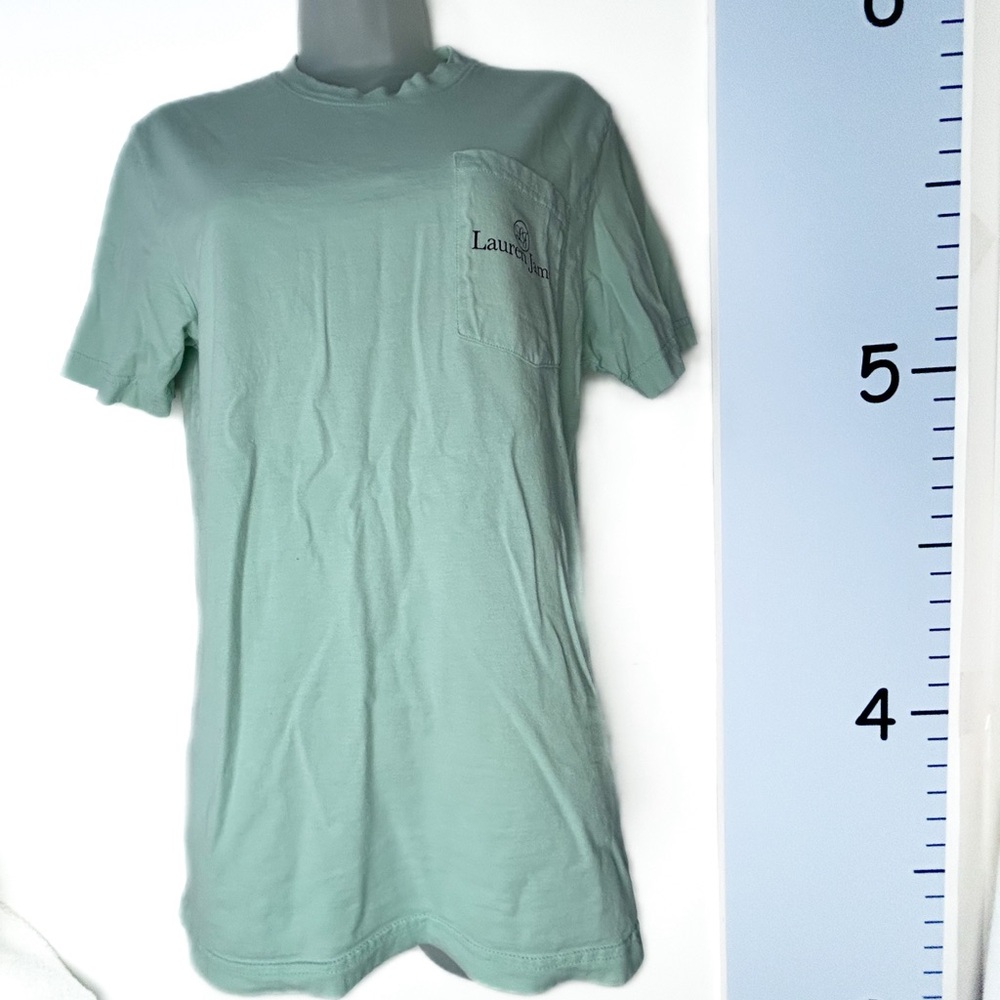 Lauren James Pale Green w/Pineapple "Southern Hospitality" Logo Tshirt‎ Medium